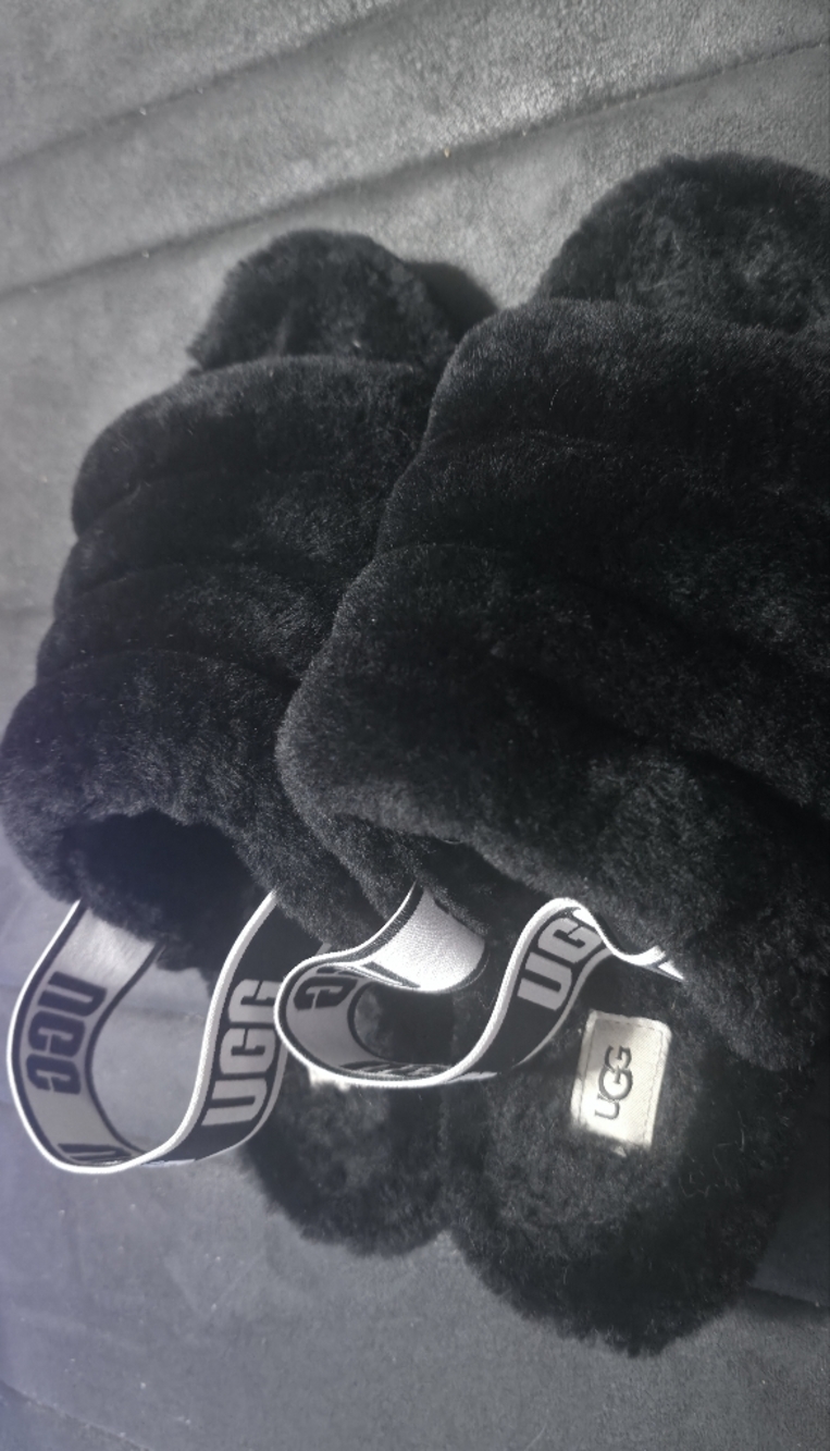 UGG Black Fluff Yeah Slide with Branded Heel Strap Size 10 - Picture 2 of 11